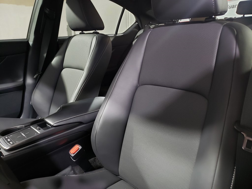 2025 Lexus IS 300 photo 13