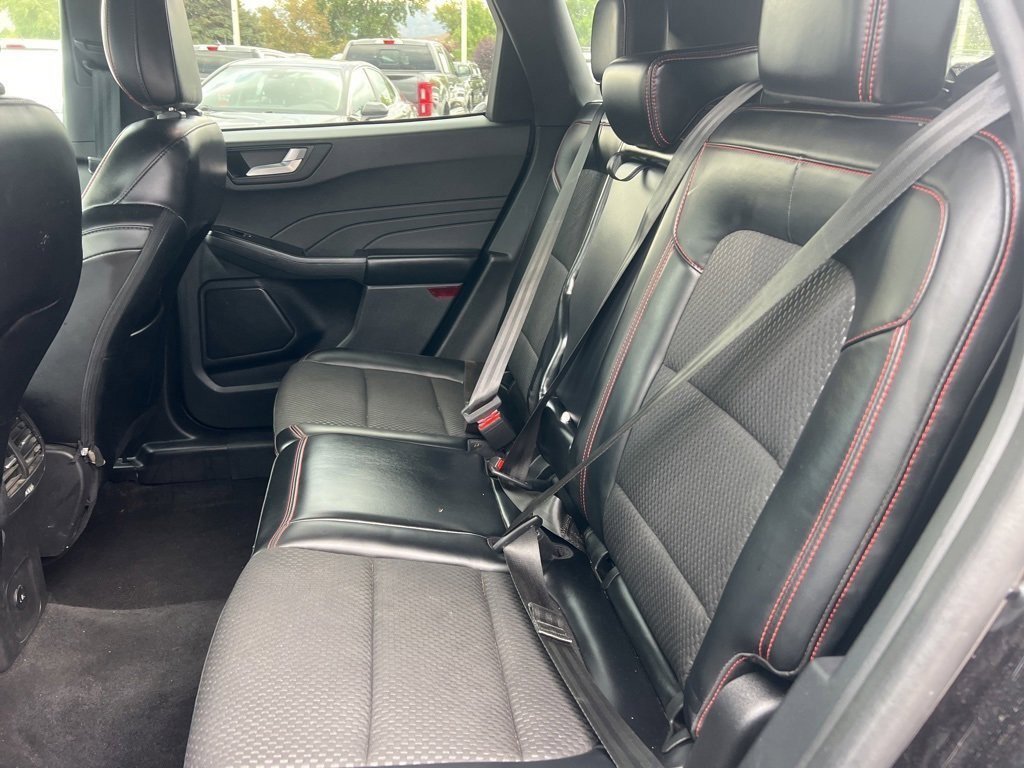 2023 Ford Escape ST-Line photo 18
