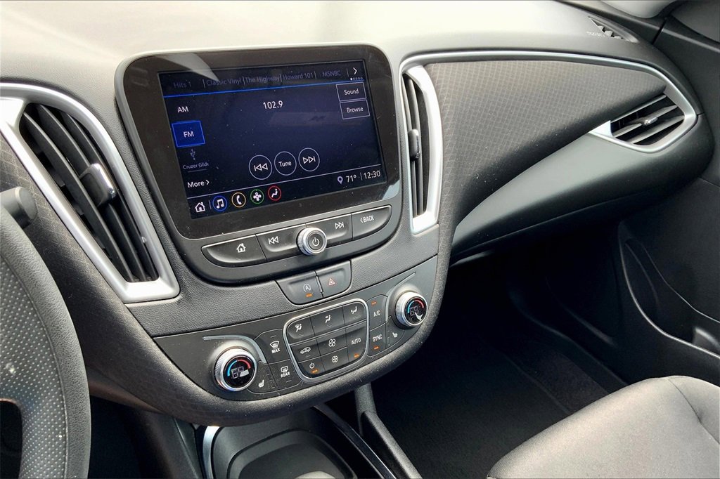 2022 Chevrolet Malibu 1LT photo 29