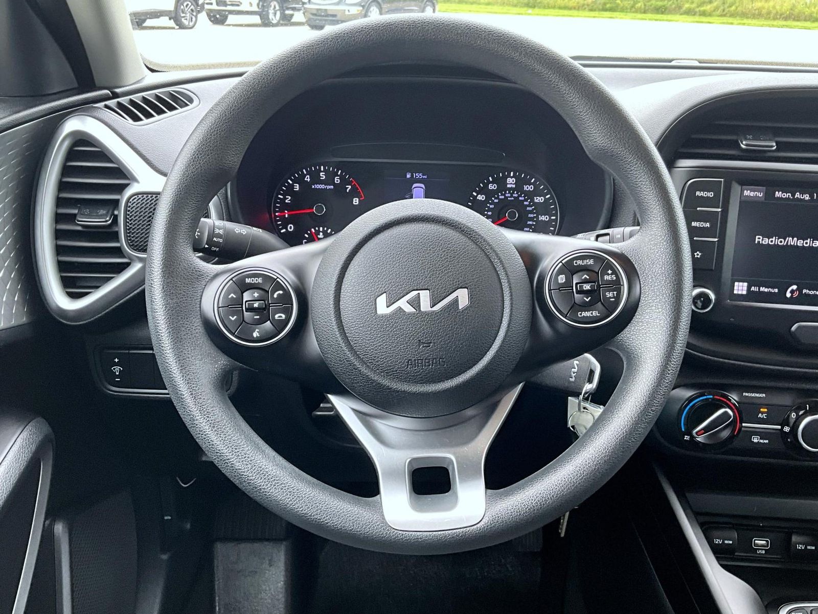 2022 Kia Soul LX photo 12