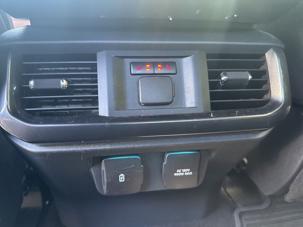 2023 Ford F-150 Lariat photo 31