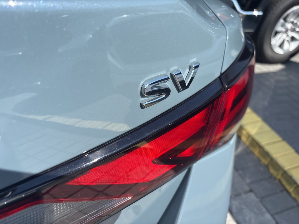 2024 Nissan Sentra SV photo 4