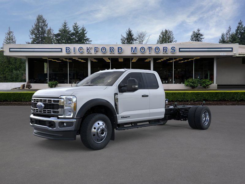2026 Ford F-550 Super Duty Chassis Cab XLT's photo