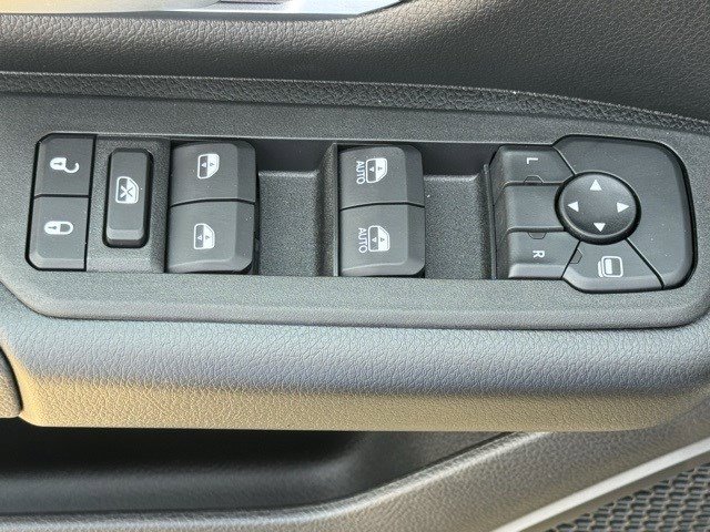 2026 Ram 1500 Big Horn photo 7