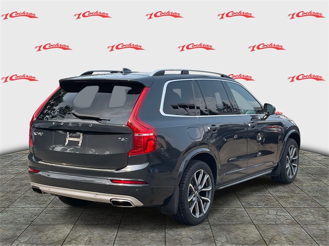 2016 Volvo XC90 T6 Momentum photo 3