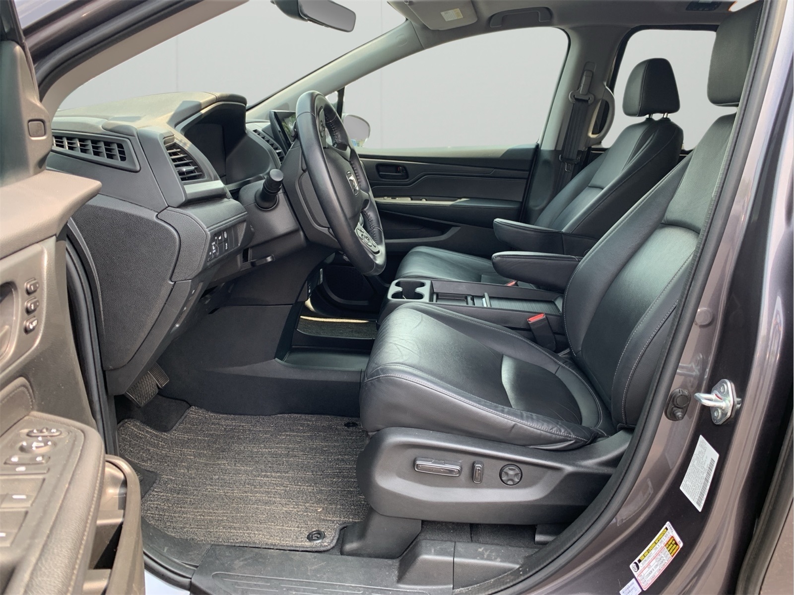 2023 Honda Odyssey EX-L photo 10