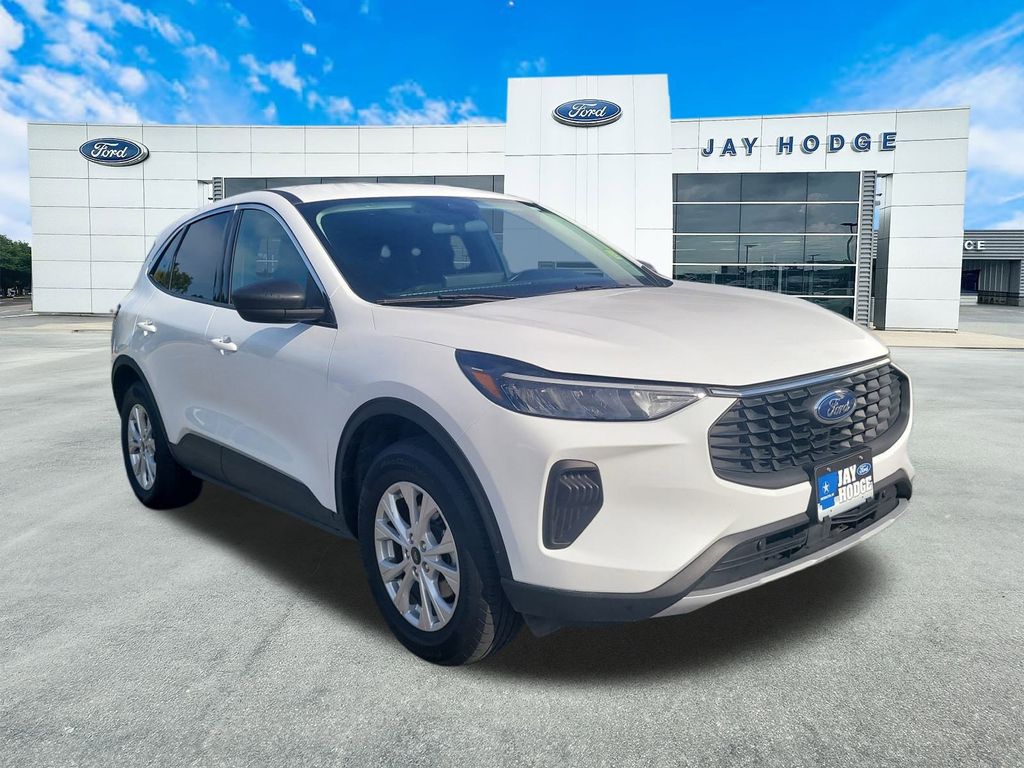 2024 Ford Escape
