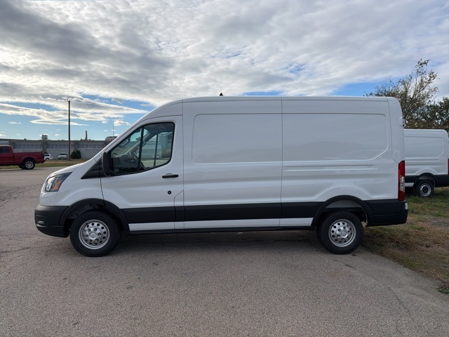 2025 Ford Transit Van Base's photo