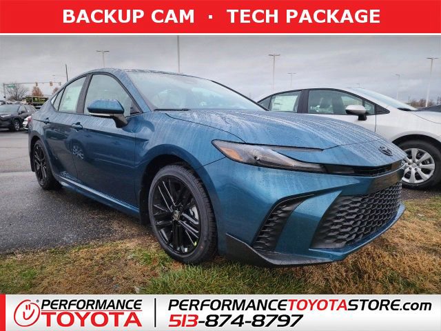 2026 Toyota Camry SE's photo