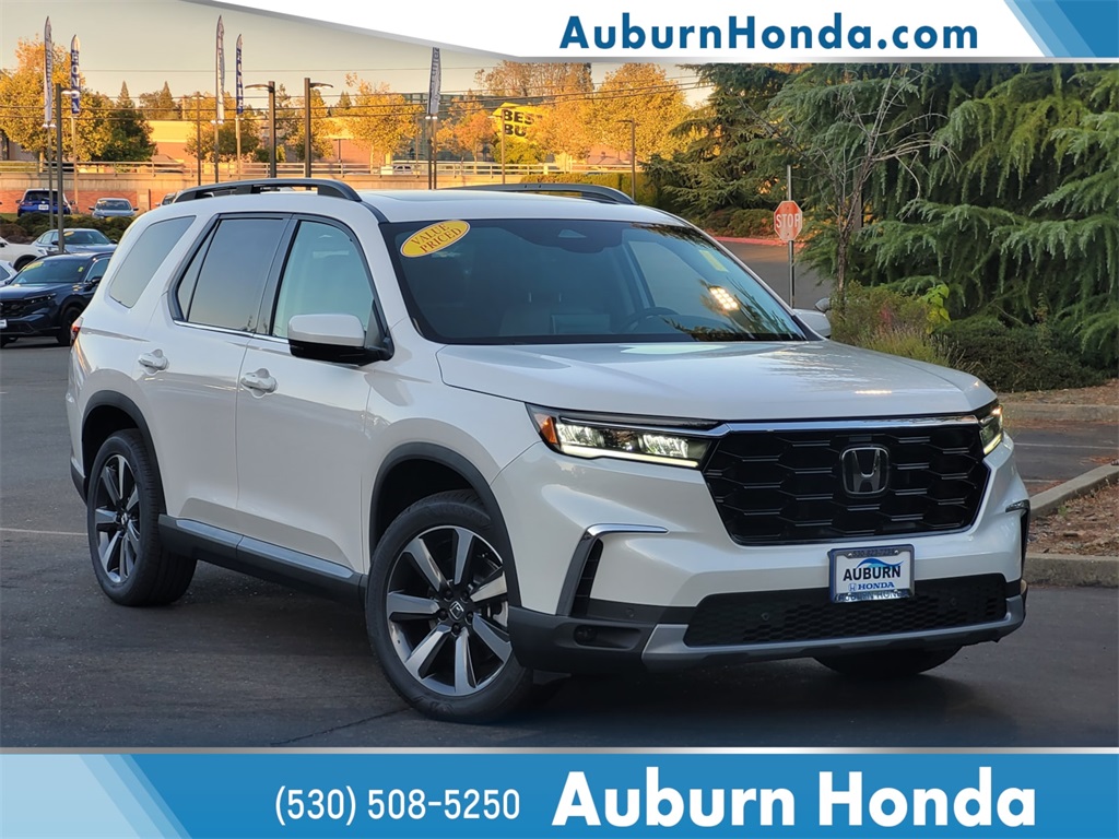 2025 Honda Pilot Touring's photo