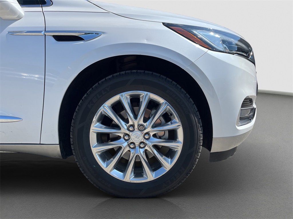 Used 2019 Buick Enclave Essence with VIN 5GAEVAKW6KJ146917 for sale in Kansas City