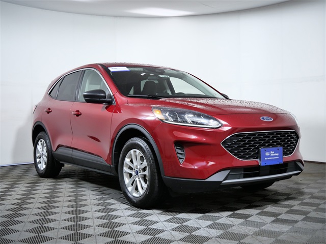 Certified 2022 Ford Escape SE with VIN 1FMCU9G67NUB16615 for sale in Apple Valley, Minnesota