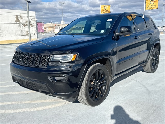 2021 Jeep Grand Cherokee Laredo X photo 4