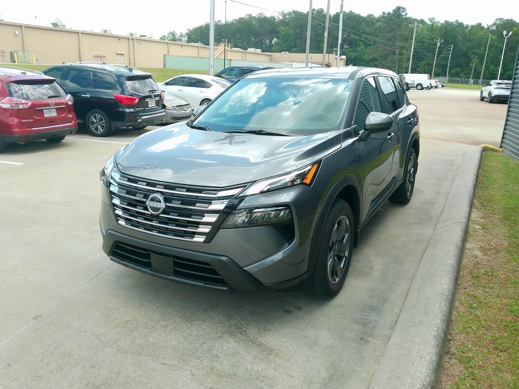 2025 Nissan Rogue SV photo 5