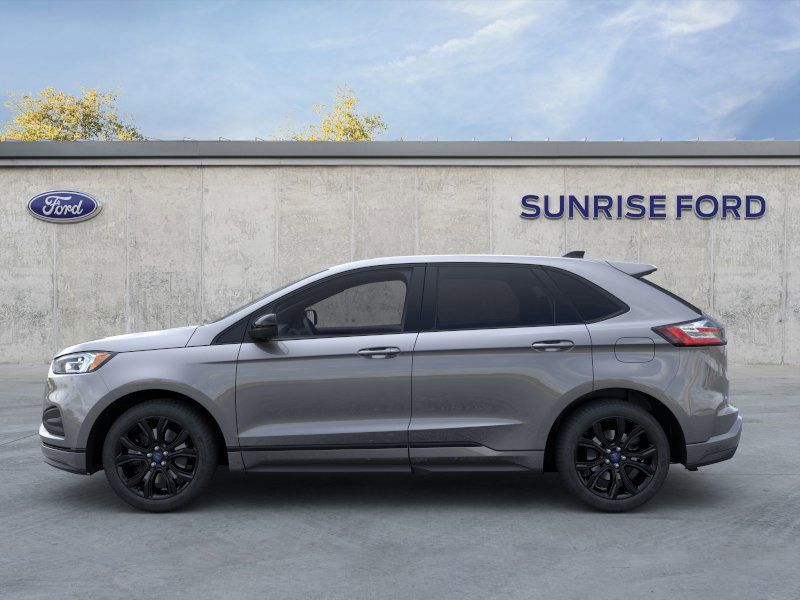2024 Ford Edge SE photo 3