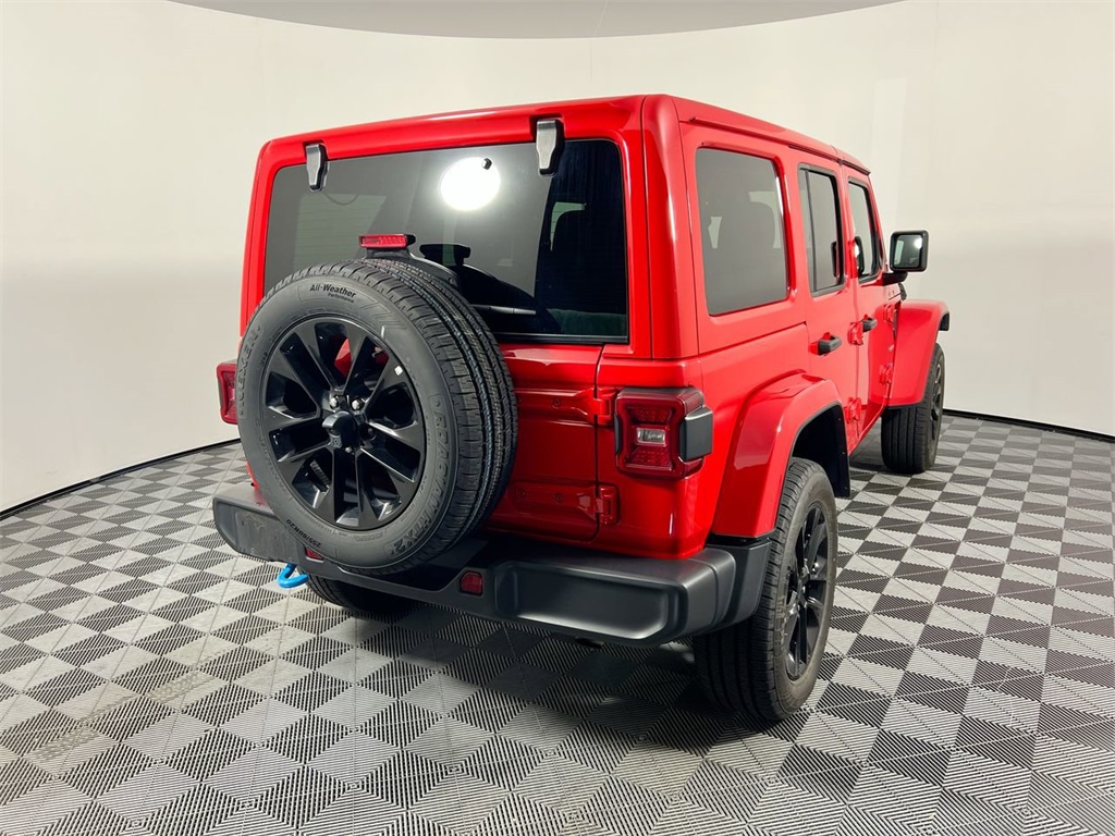 2024 Jeep Wrangler Sahara 4xe photo 2
