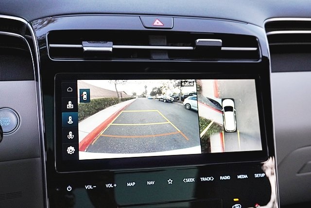 Used 2022 White Hyundai Limited image 28