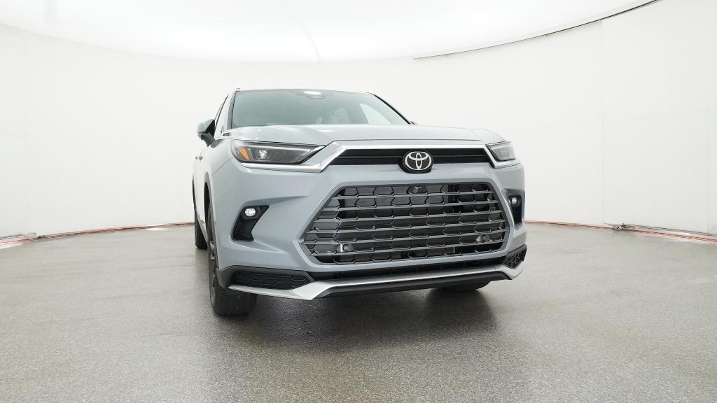 2026 Toyota Grand Highlander Hybrid MAX Platinum AWD photo 31