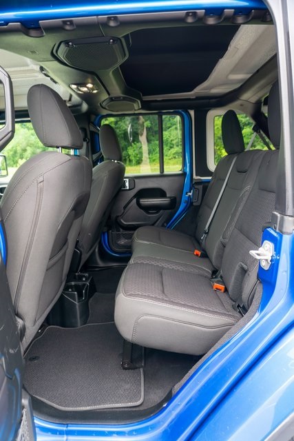 2021 Jeep Wrangler Unlimited Sport S photo 12