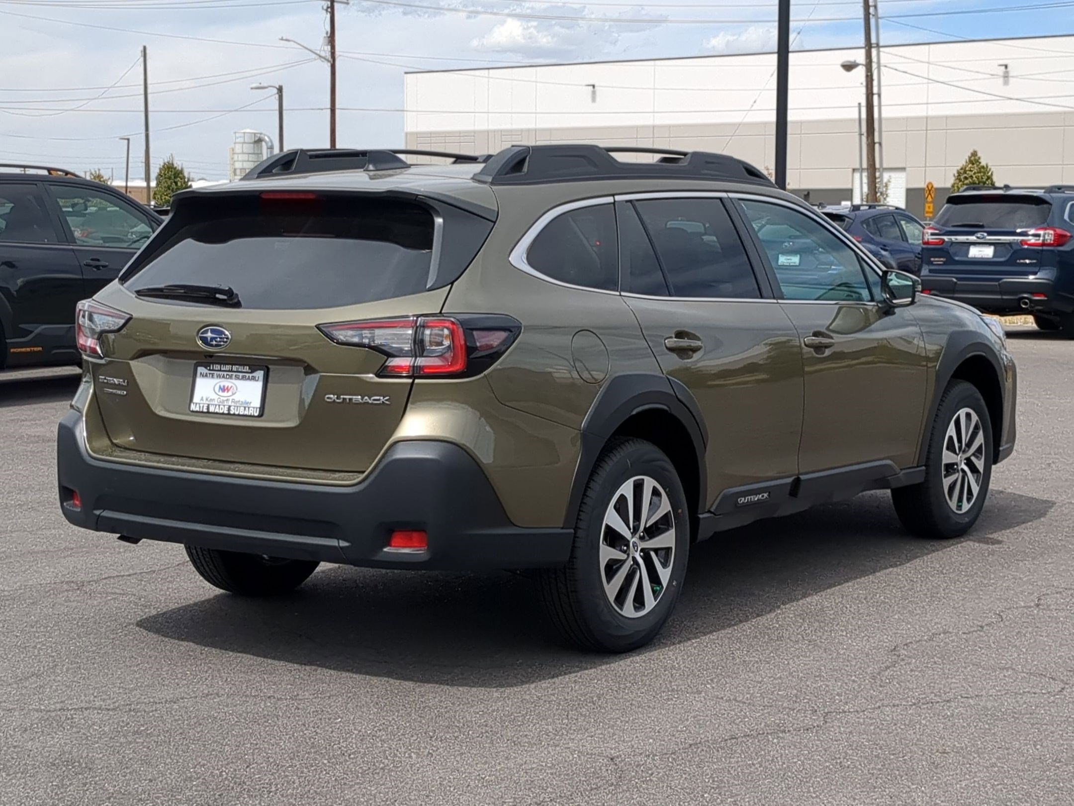 2025 Subaru Outback Premium photo 2
