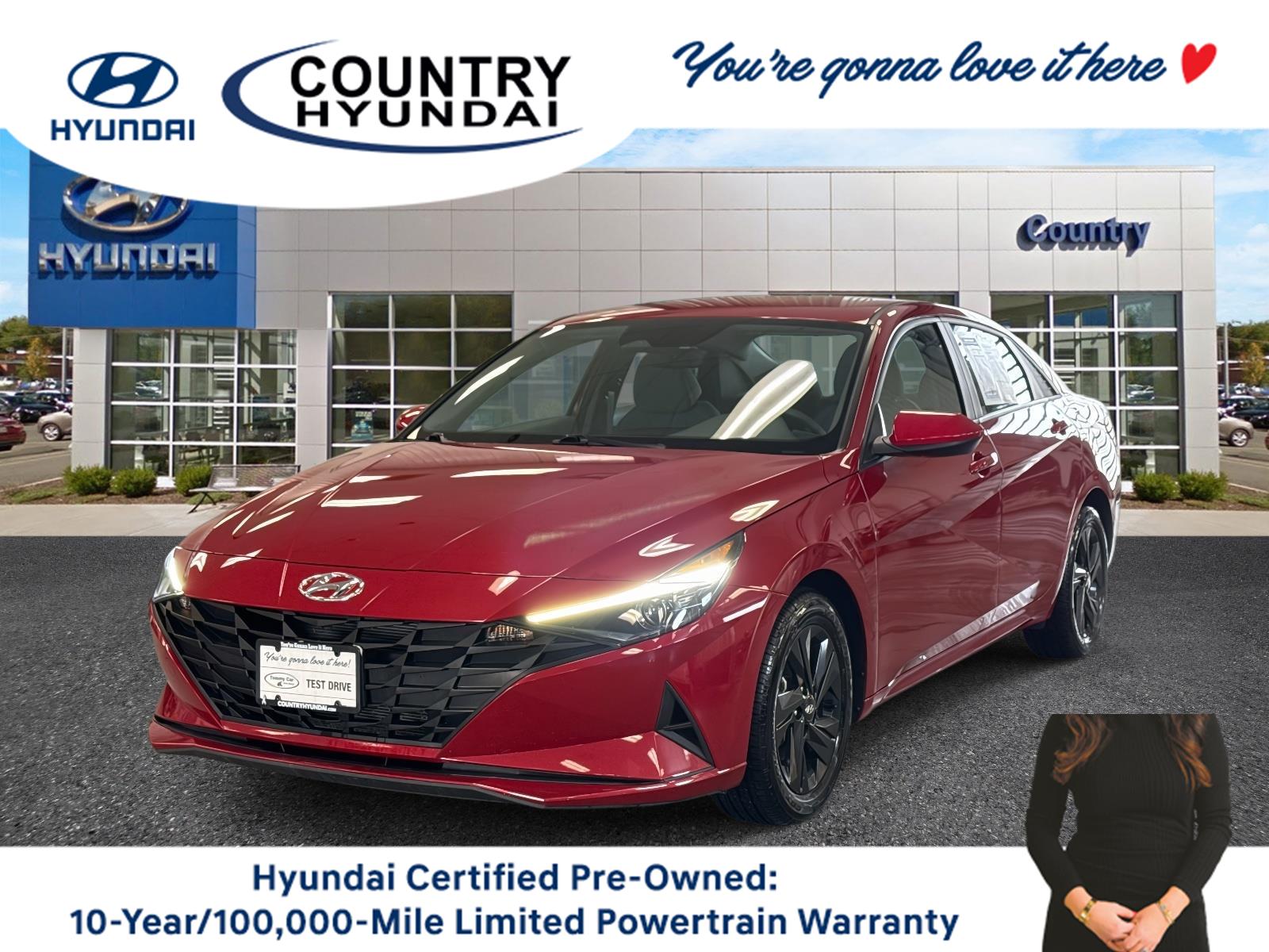 2022 Hyundai Elantra SEL's photo