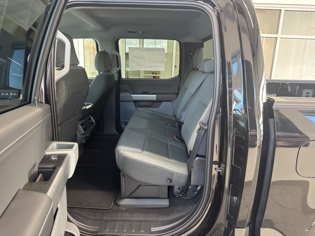 2025 Ford F-150 XLT photo 37