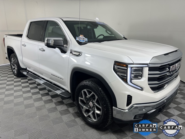 2024 GMC Sierra 1500 SLT's photo