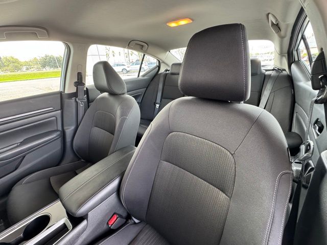 2024 Nissan Altima 2.5 SV photo 12