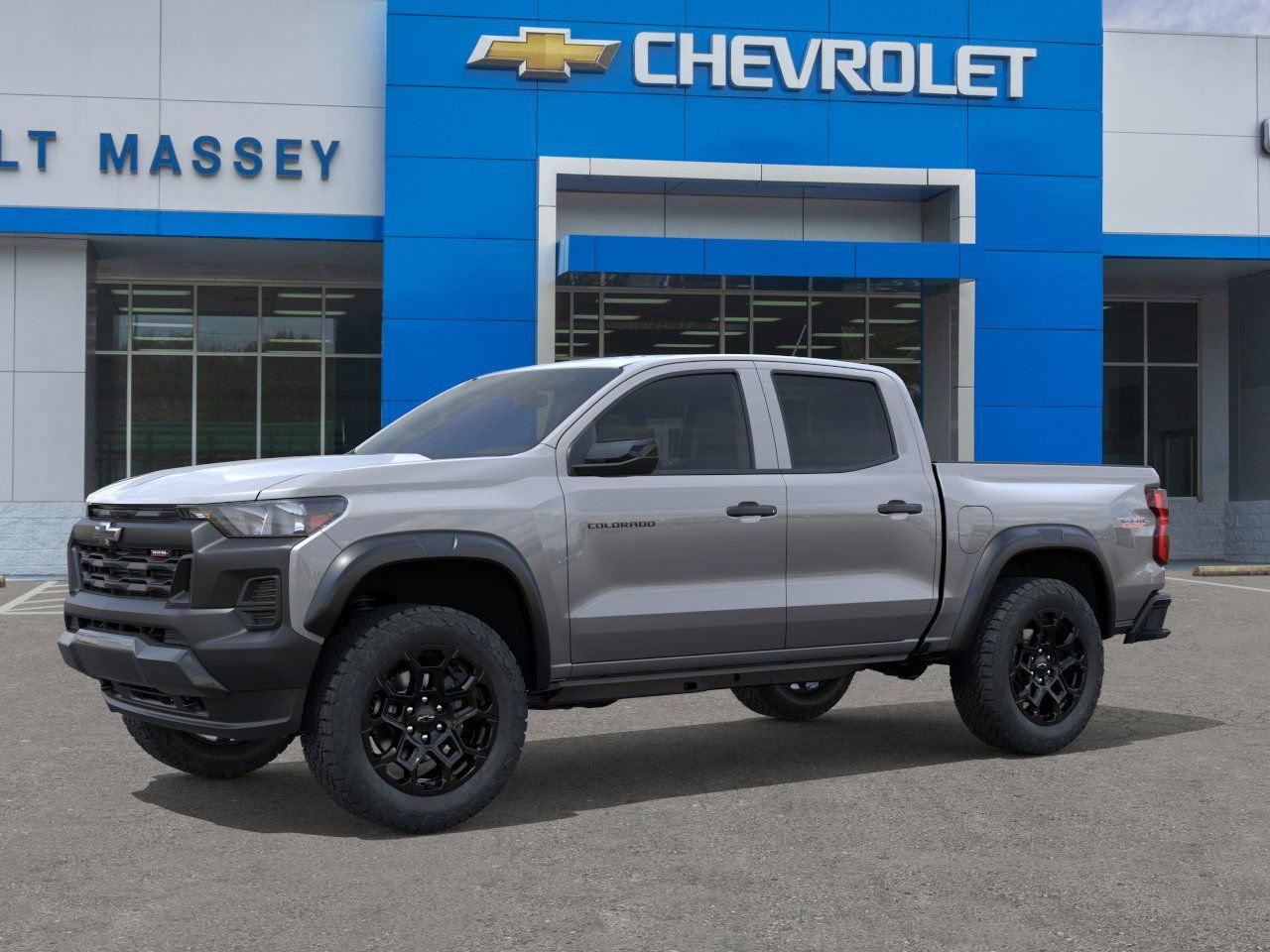 2026 Chevrolet Colorado Trail Boss photo 2