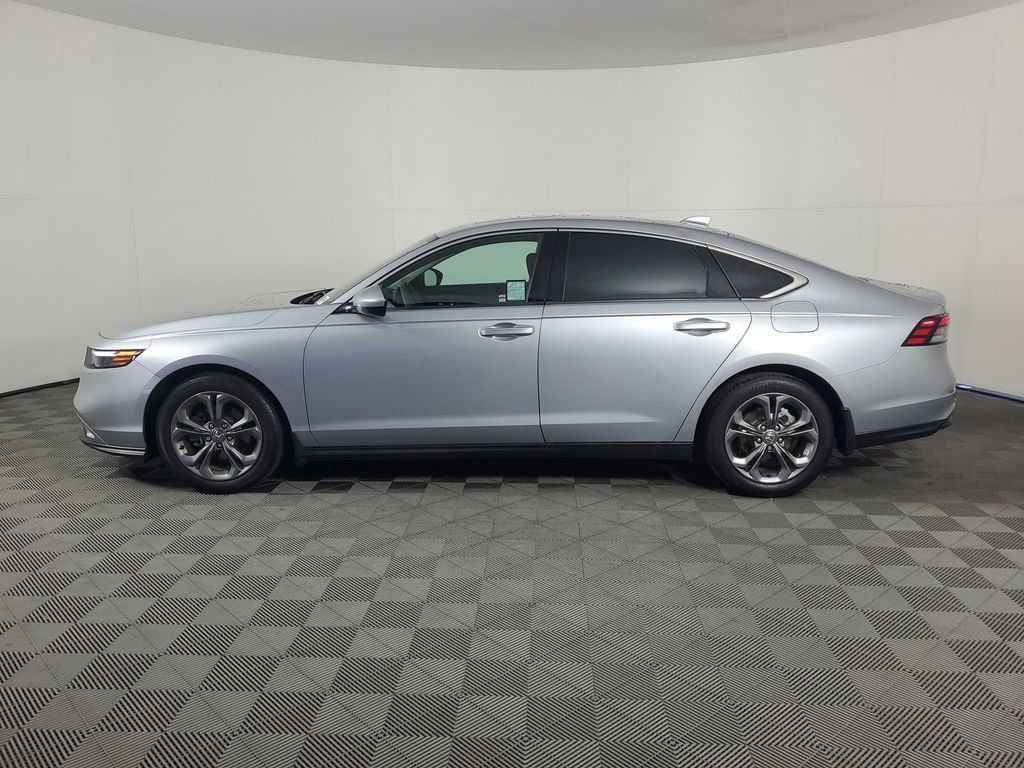 2023 Honda Accord EX photo 7
