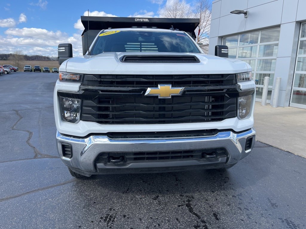 2024 Chevrolet Silverado 3500HD Work Truck photo 2