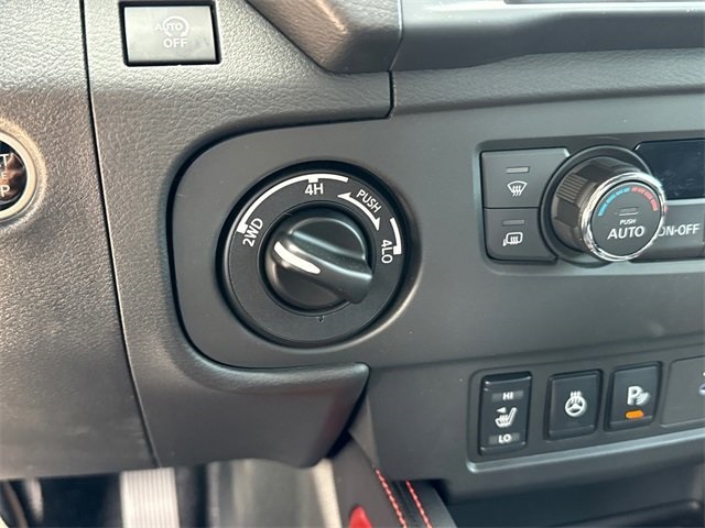 2025 Nissan Frontier PRO-4X photo 22