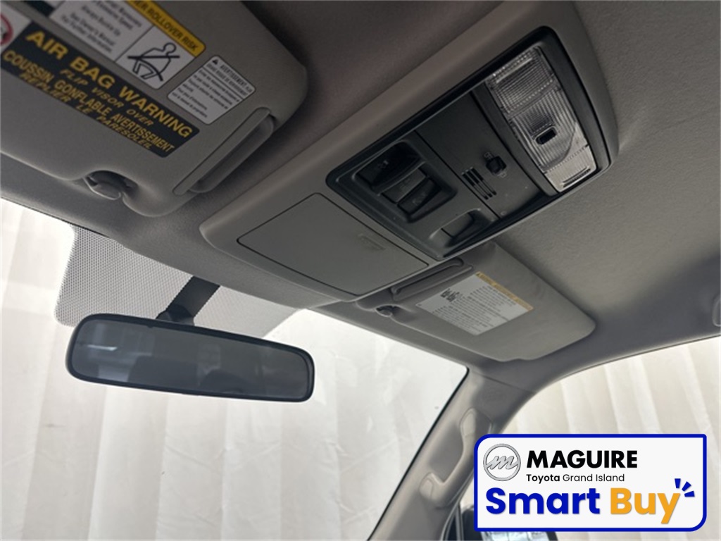 2016 Toyota 4Runner SR5 photo 4