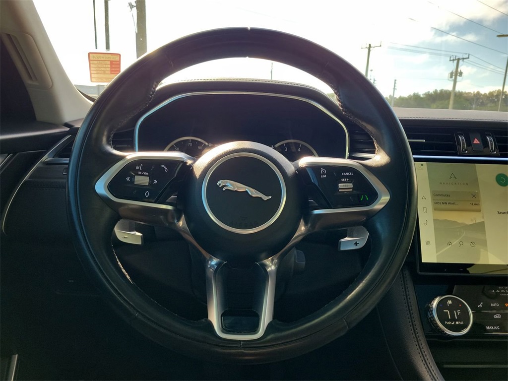 2021 Jaguar F-PACE P250 S photo 25