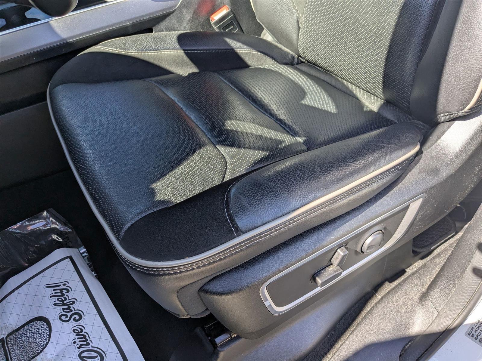 2023 Ram 1500 Laramie photo 12
