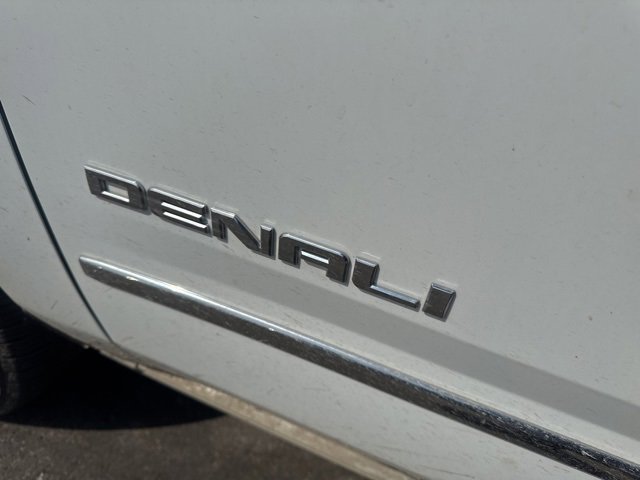 2016 Gmc Yukon Denali photo 14