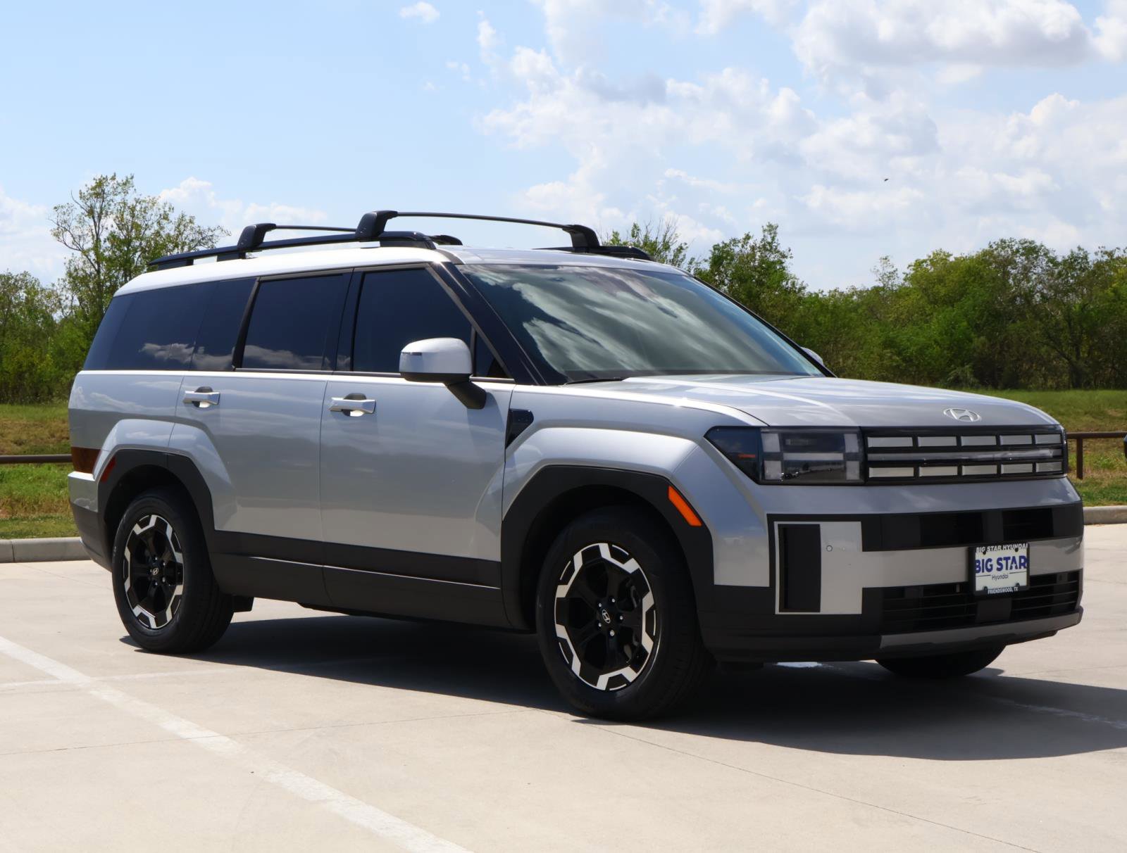 2025 Hyundai Santa Fe SEL photo 4