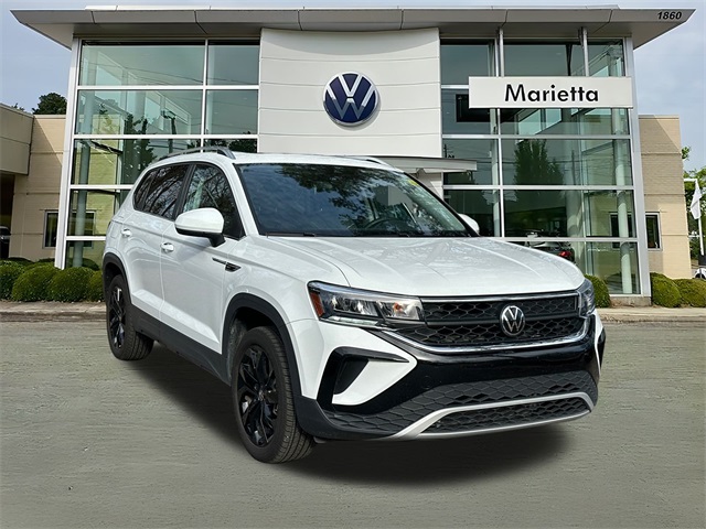 2024 Volkswagen Taos SE