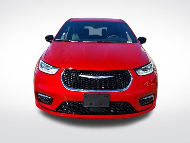2025 Chrysler Pacifica photo 4