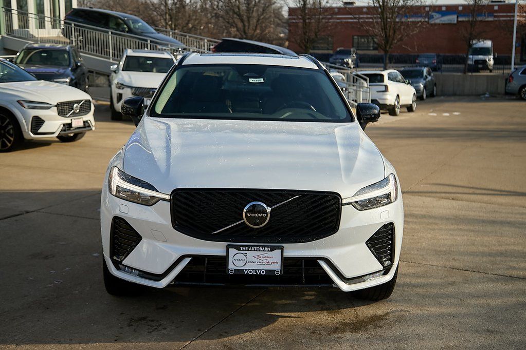 2026 VOLVO XC60 - Image 6