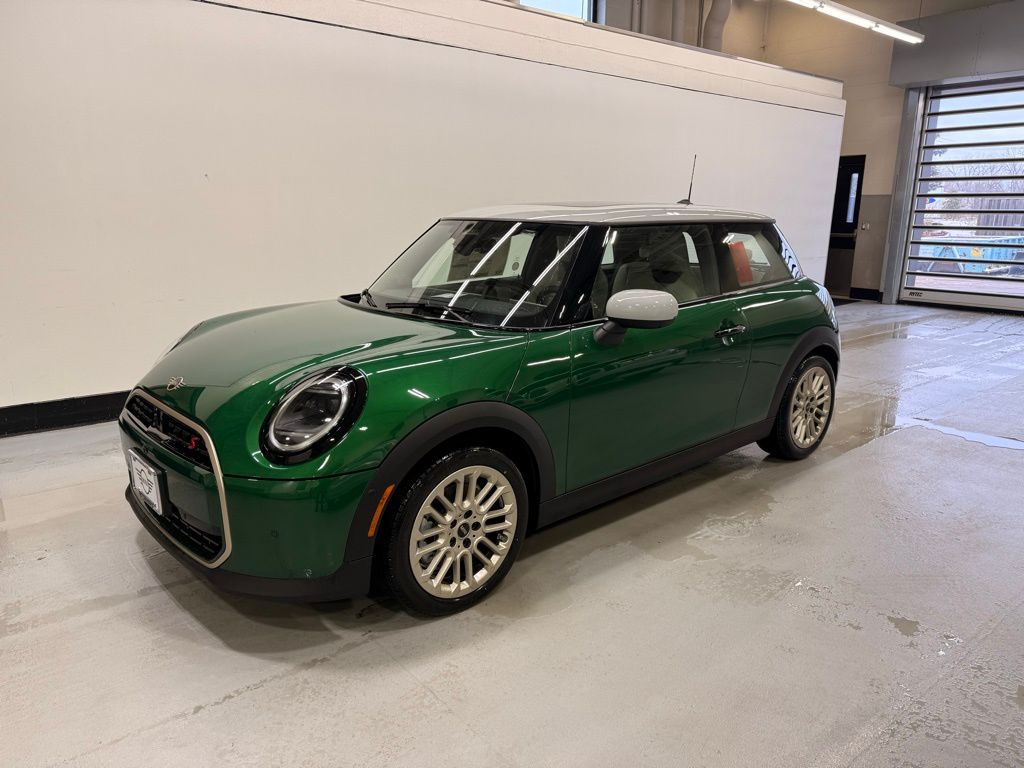 2026 MINI Hardtop 2 Door S's photo