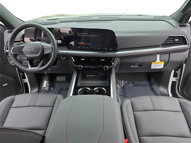 2025 Chevrolet Suburban RST photo 8