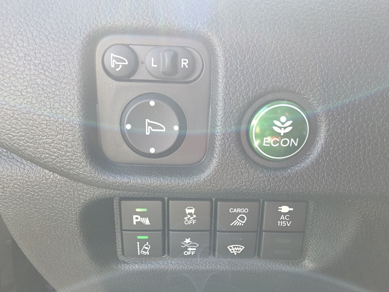 2026 Honda Ridgeline Black Edition photo 4