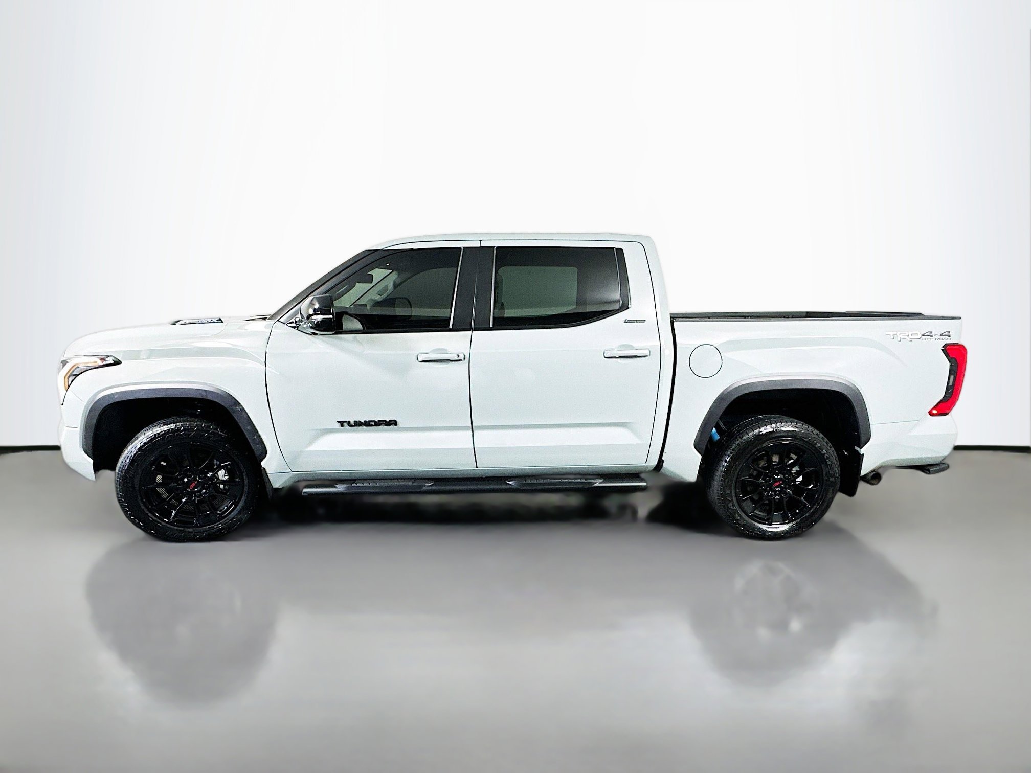 2024 Toyota Tundra Limited photo 4