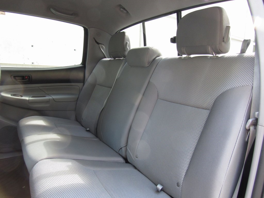 2014 Toyota Tacoma Base photo 17
