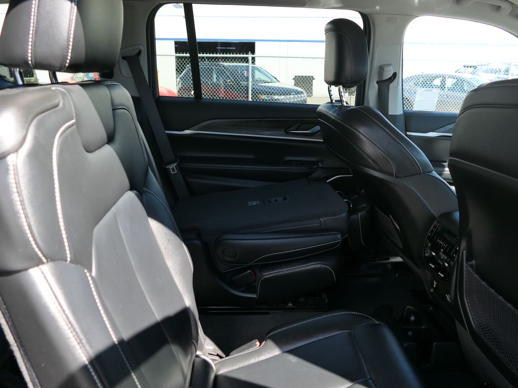 2022 Jeep Grand Cherokee Limited photo 19