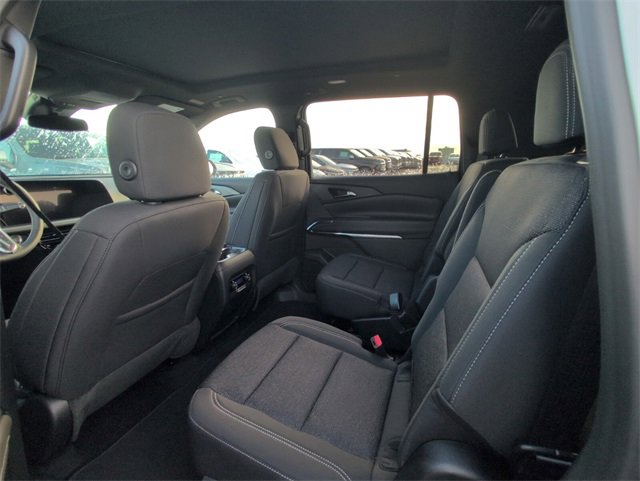 2026 Chevrolet Traverse photo 4