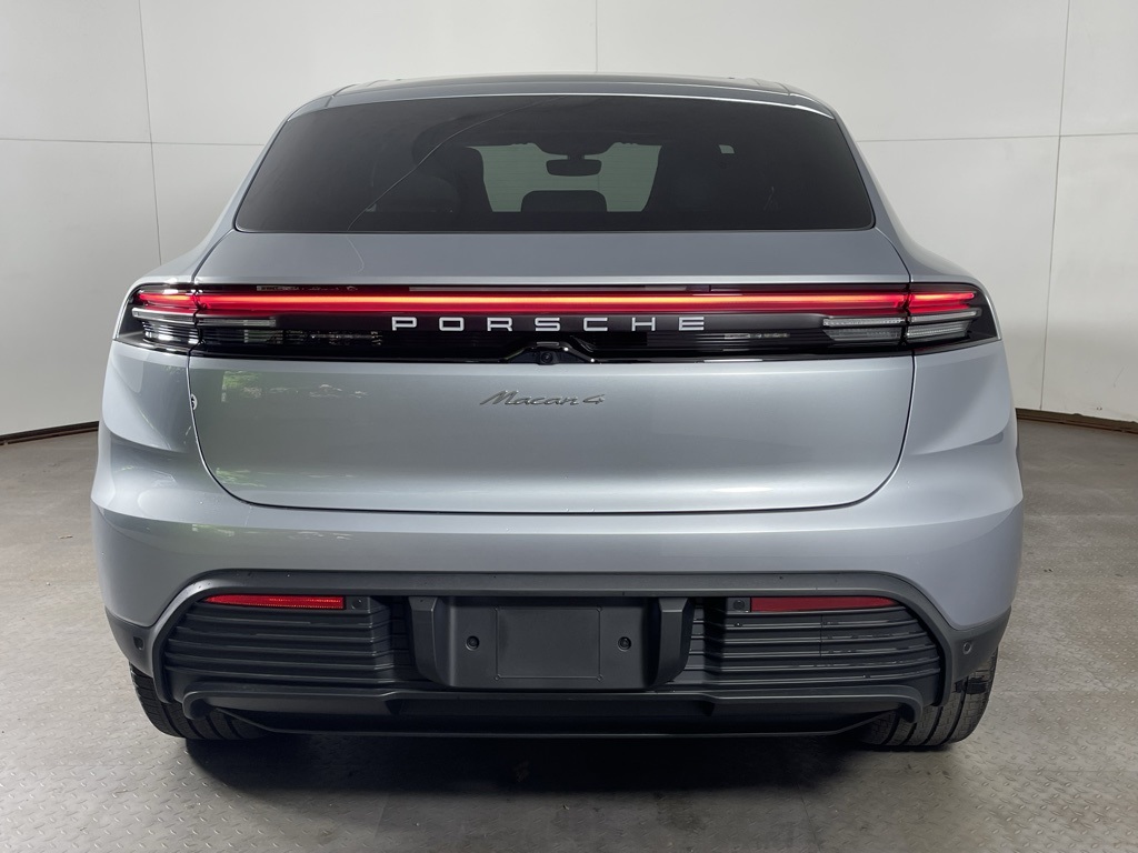 2025 Porsche Macan Electric 4 photo 6