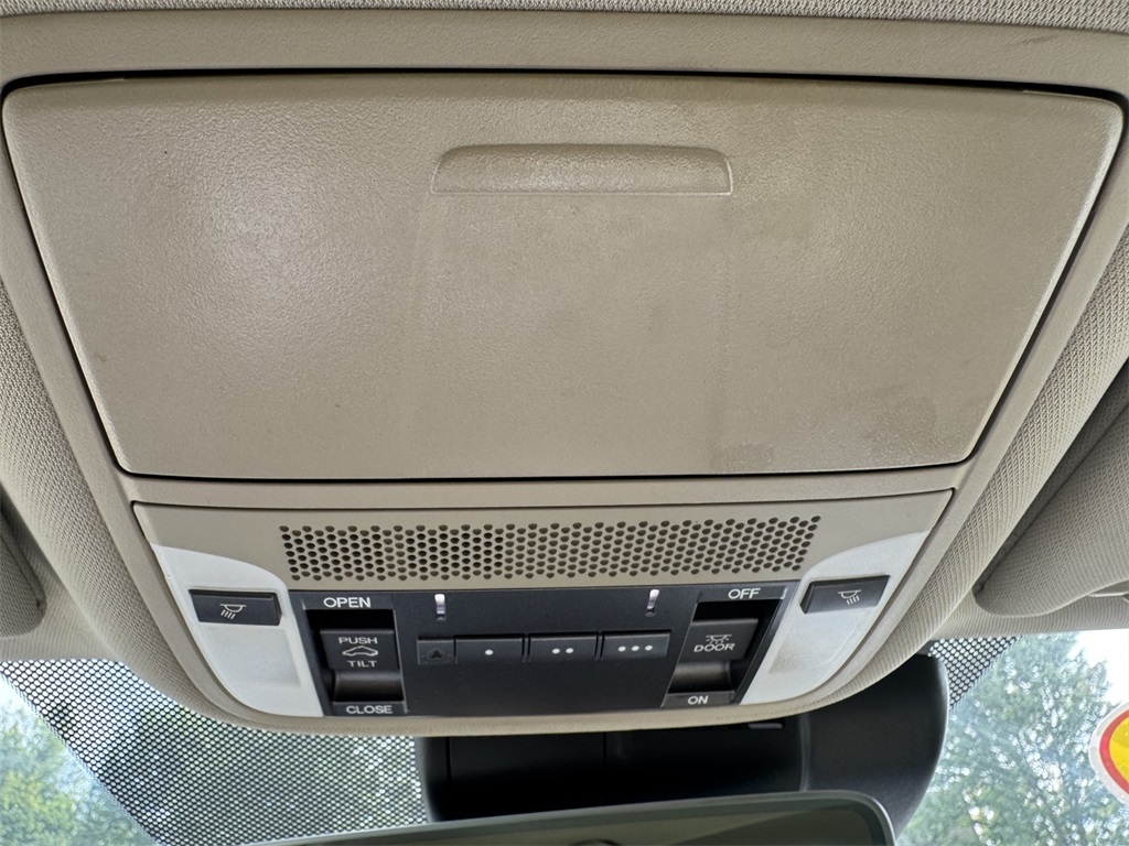 2020 Acura TLX 2.4L Base photo 21