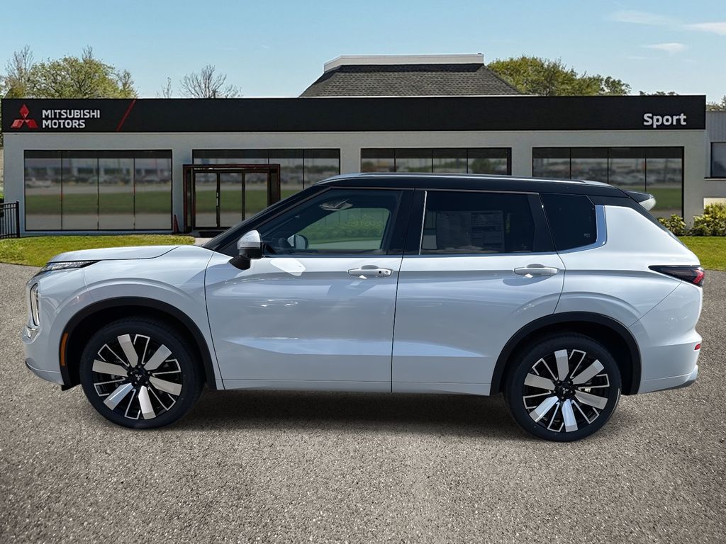 2025 Mitsubishi Outlander SEL photo 6